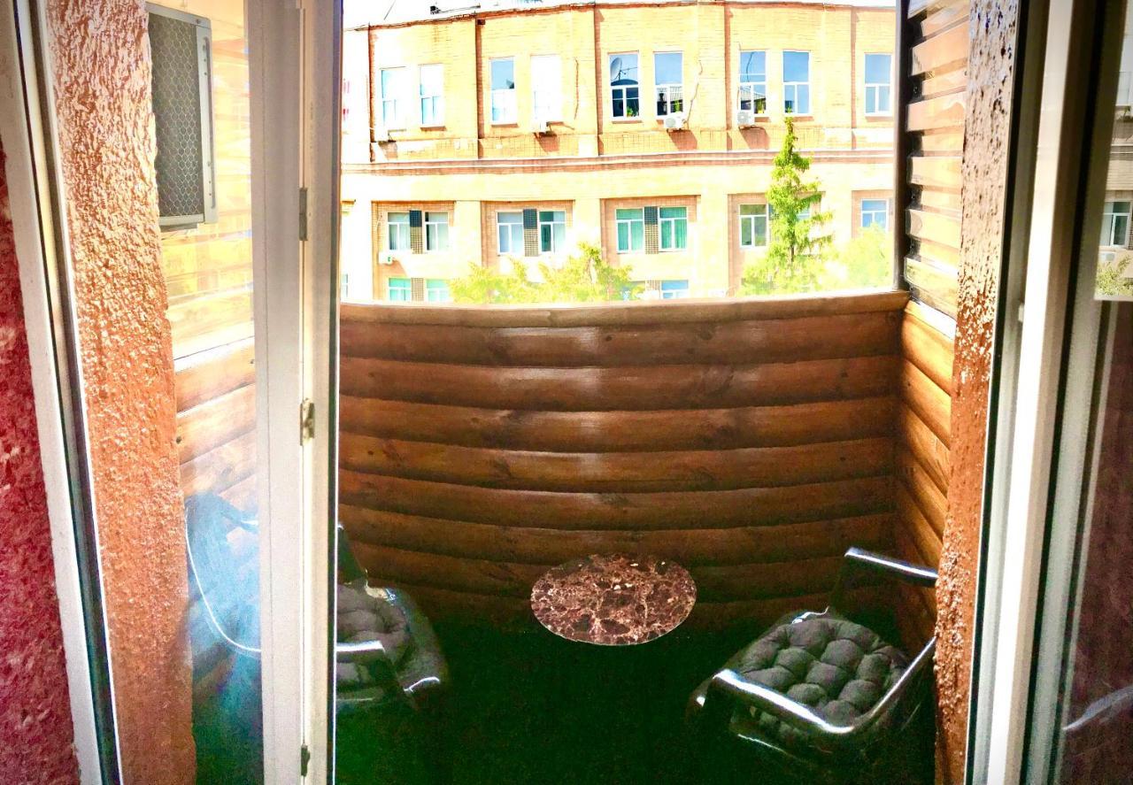 One-Bedroom Apartment On Gagarina Carcóvia Exterior foto